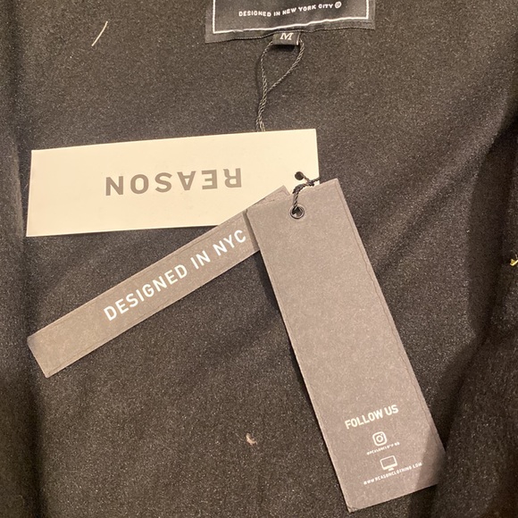 Reason Zip-Up Sweater - Picture 14 of 14